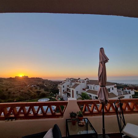 Elegant Apartment With Fantastic Views At The Top Of Calahonda Sitio de Calahonda Extérieur photo