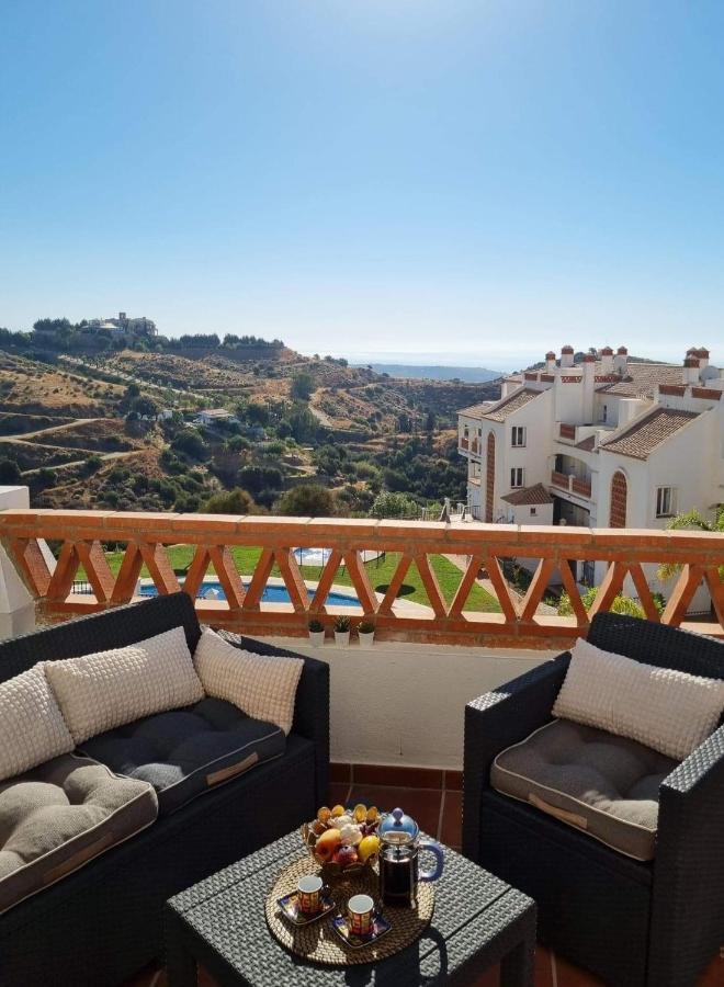 Elegant Apartment With Fantastic Views At The Top Of Calahonda Sitio de Calahonda Extérieur photo