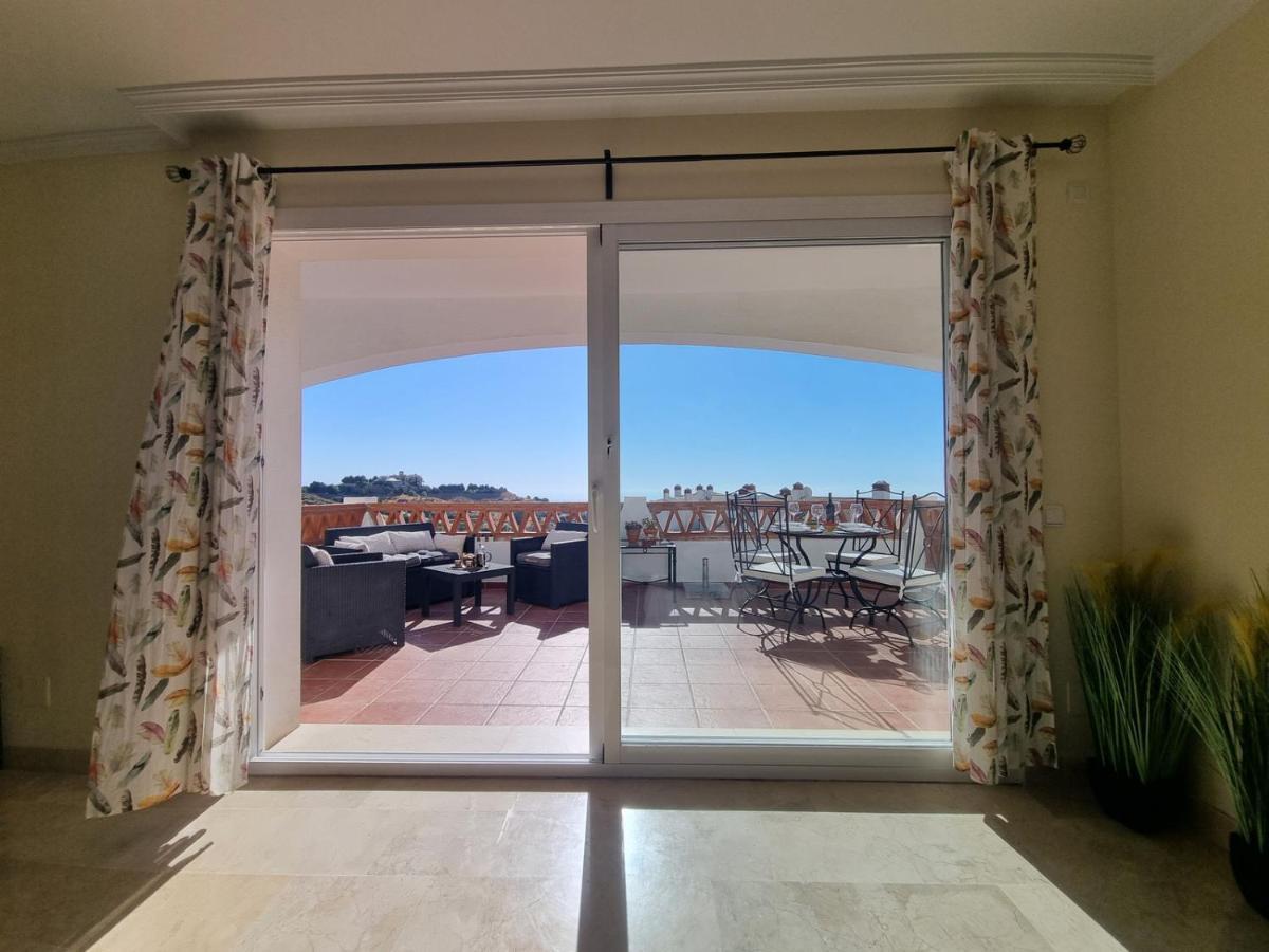 Elegant Apartment With Fantastic Views At The Top Of Calahonda Sitio de Calahonda Extérieur photo