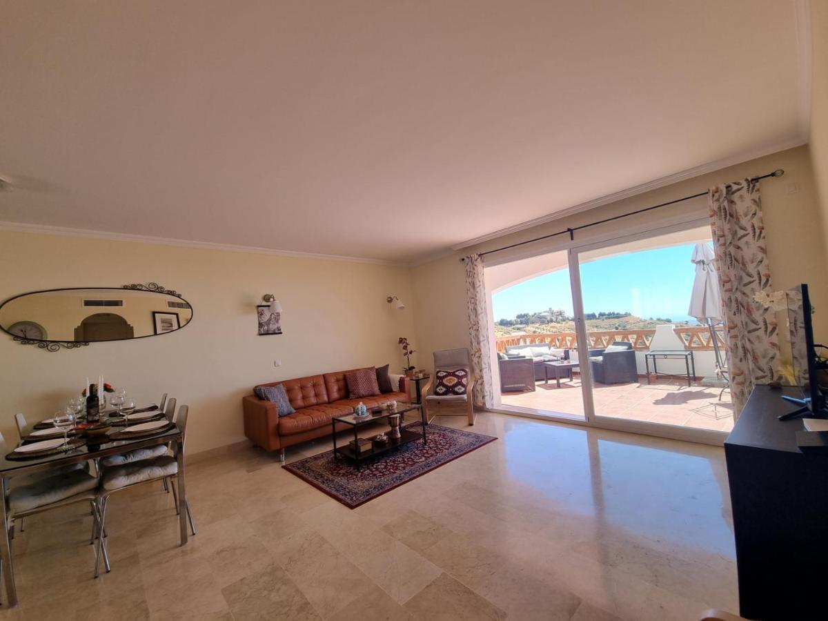 Elegant Apartment With Fantastic Views At The Top Of Calahonda Sitio de Calahonda Extérieur photo